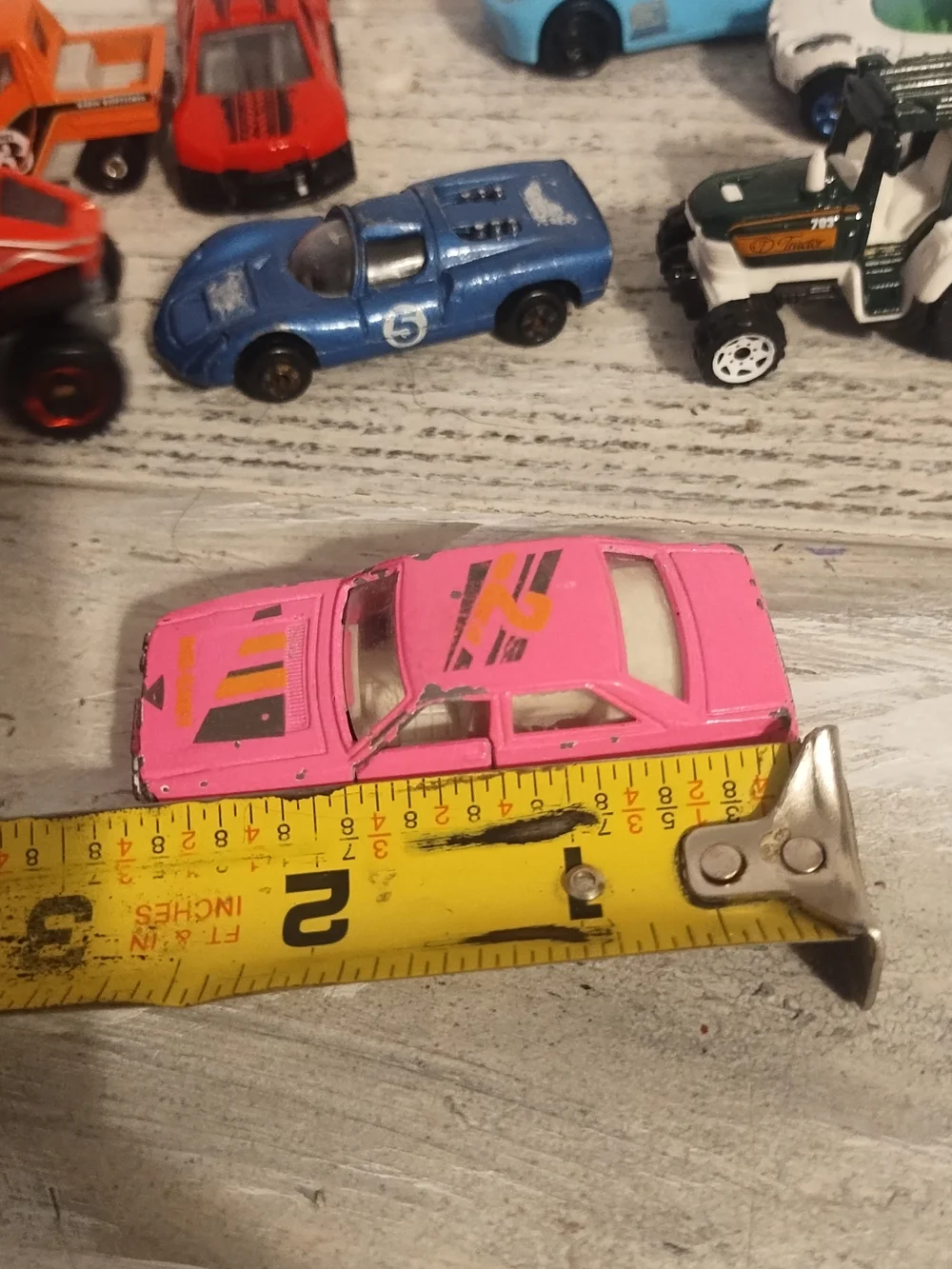 Lot of 9 Toy Cars and Trucks different brands matchbox an Hot Wheels and others